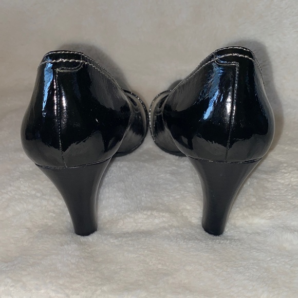 Ecco Women Strap Heels - Picture 4 of 8